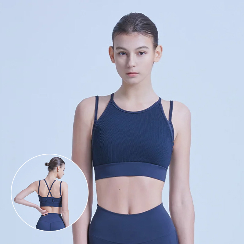 footballers sports bra high neckline sports bra golfing outfits womens workout clothing footballers sports bra high neckline sports bra golfing outfits womens workout clothing