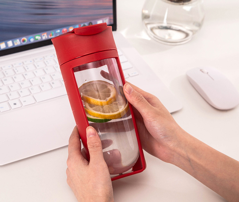 designer water bottle 